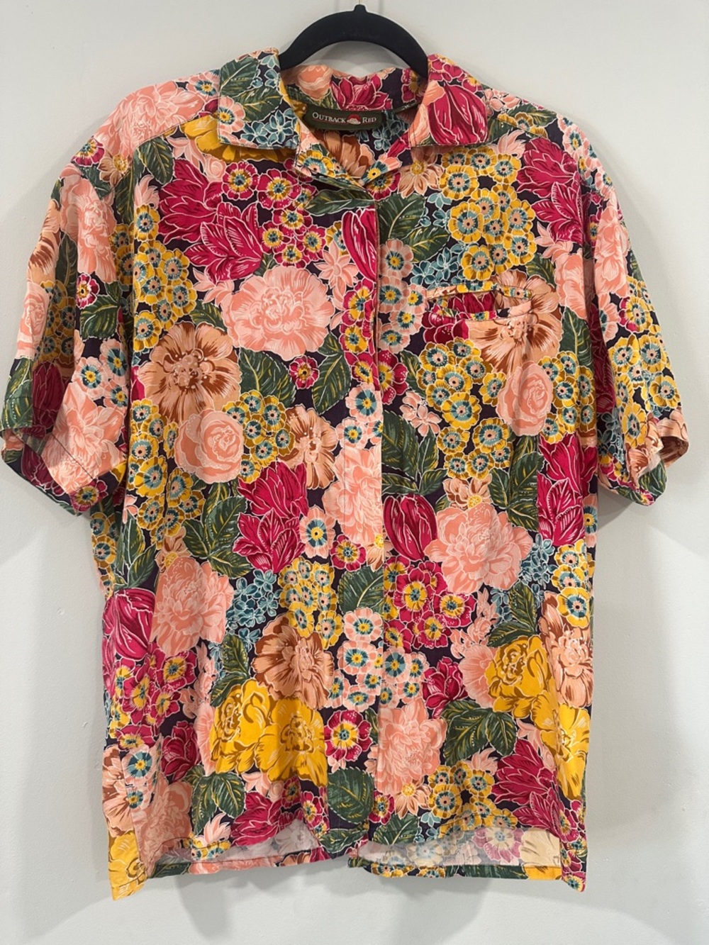 Outback Red Multicolor Floral Short-Sleeve Button-Down size M oversized vintage